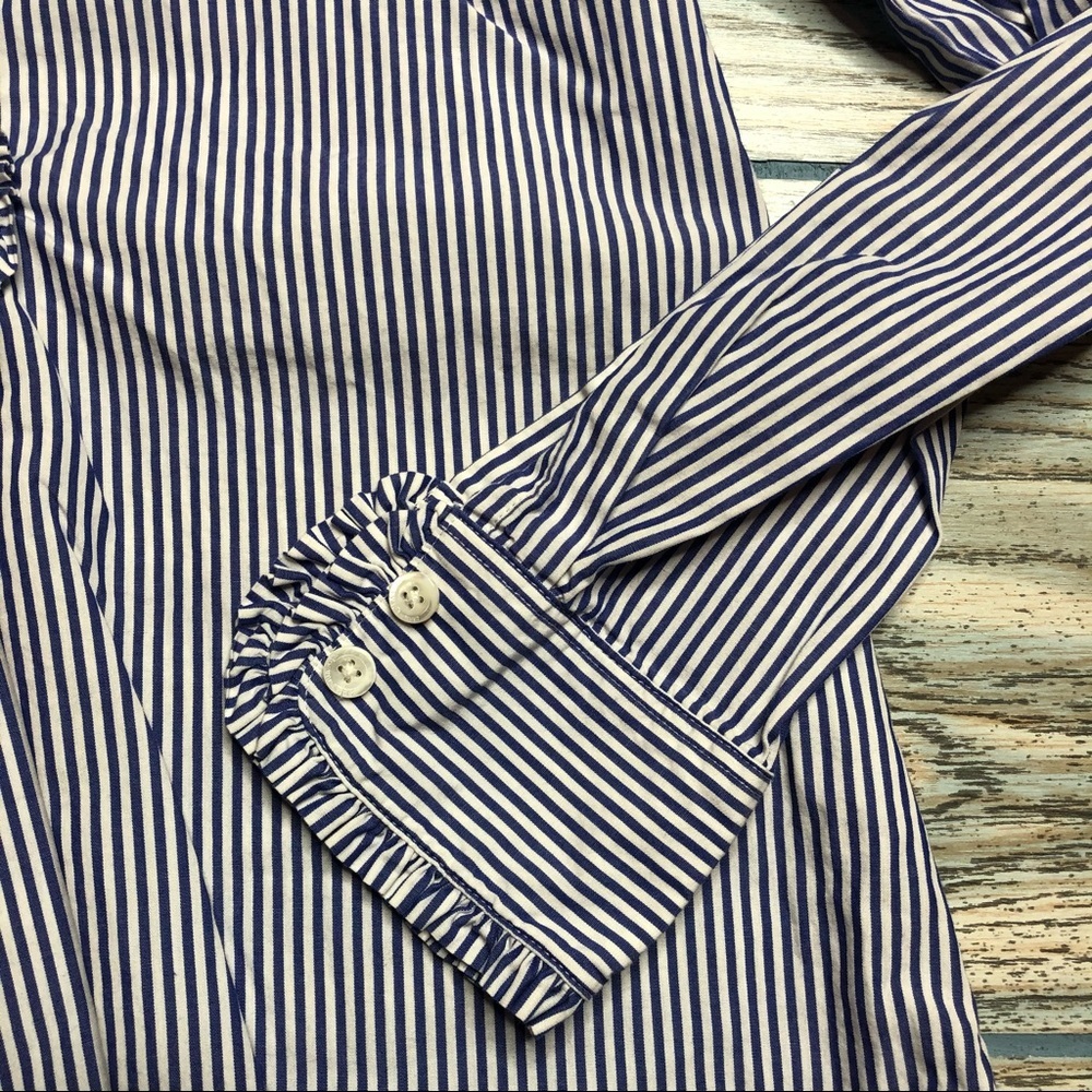 💚Vineyard Vines top - Picture 2 of 5